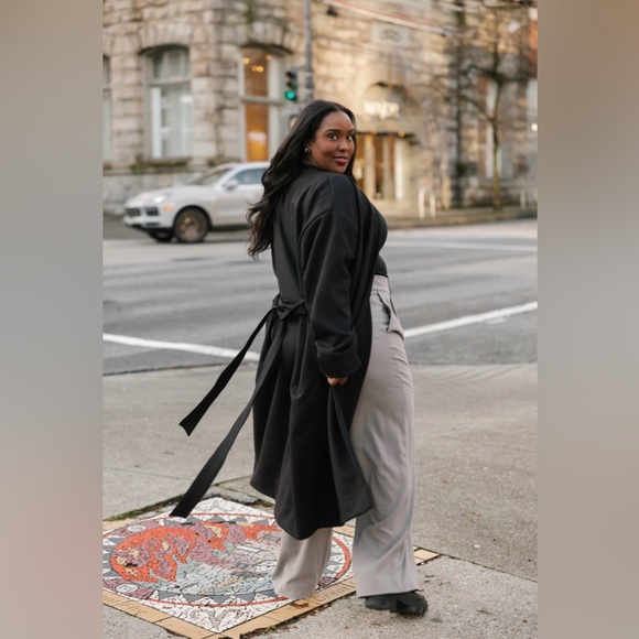 Teresa Trench in Midnight Black M/L - Picture 1 of 11